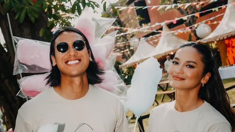 8 Potret Kulineran Sean Gelael, Ada Pre-Wedding di Supermarket!
