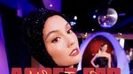 Gokil! Pose Agnez Mo dengan Patung Lilin di Madame Tussauds Hollywood