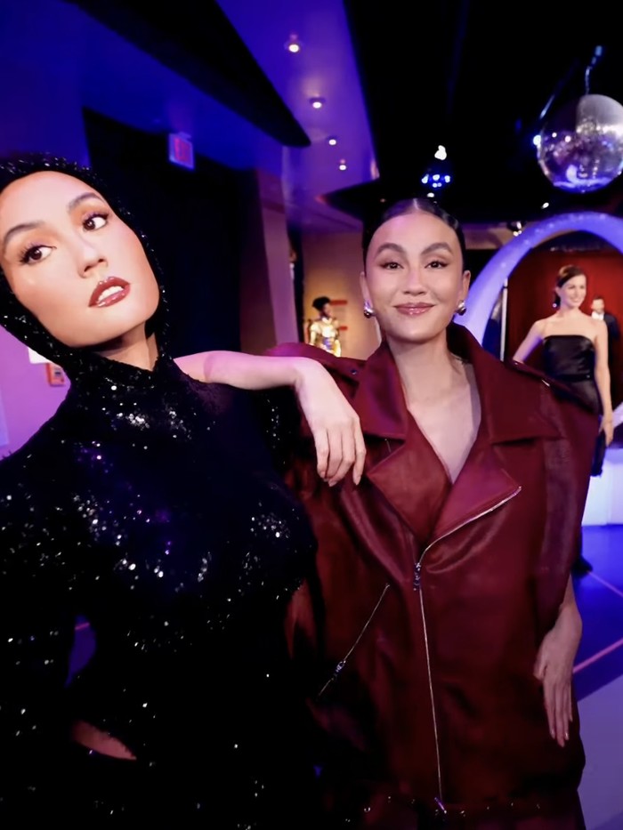 Agnez Mo dengan patung lilinnya