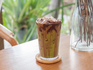 Slurpp! Avocado Coffee, Kopi Nikmat Pakai Alpukat yang Creamy
