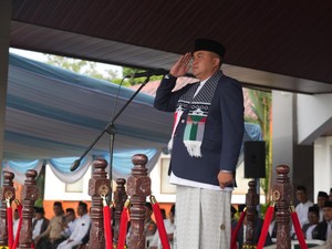 Bupati Bogor Soroti Kesejahteraan Guru Ngaji di Hari Santri