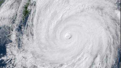 Citra Satelit Rekam Pusaran Super Typhoon Champi di Laut Filipina