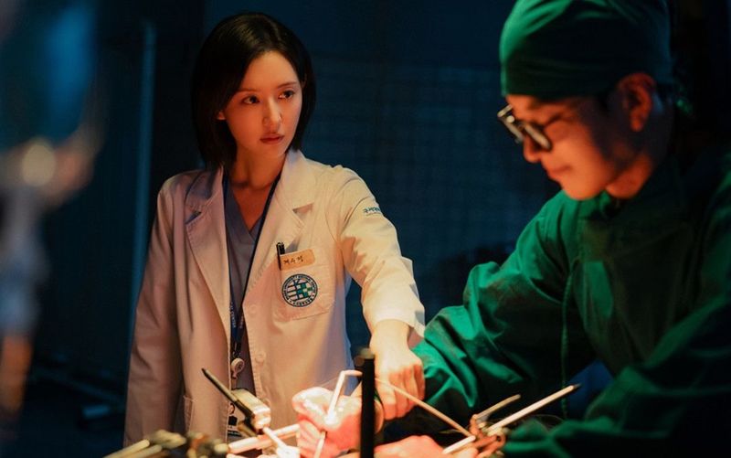 Doctor X Adegan dalam drama Korea SBS Doctor X.