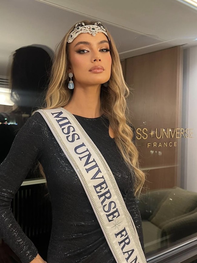 Model Ini Wakili Prancis di Miss Universe 2026, Sempat Dituduh Jadi Pelakor