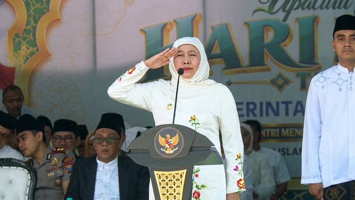Gubernur Khofifah Indar Parawansa
