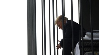 Sindiran Iran Bikin 'Trump' di Balik Jeruji Curi Perhatian