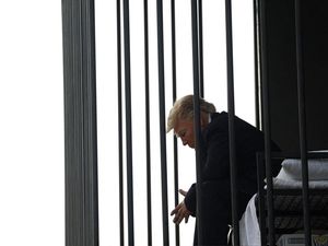Sindiran Iran Bikin Trump di Balik Jeruji Curi Perhatian
