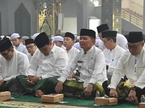 Istigasah Hari Santri, 3.000 Warga Kalteng Doa Minta Hujan-Karhutla Padam