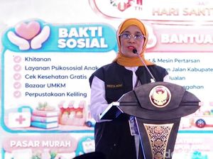 Pemprov Jatim Salurkan Bansos Rp 11,4 M untuk Pacitan Saat Hari Santri 2026