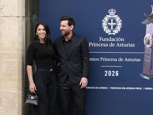 Messi ke Spanyol, Terima Penghargaan Bergengsi