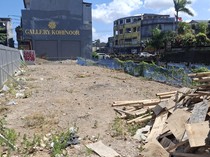 Melihat Lokasi Bangunan di Bantaran Tukad Badung yang Ambruk Akibat Banjir