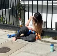 Viral Putri Abu Dhabi Teler Kokain di Pinggir Jalan Sambil Bawa Balita