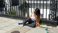 Viral Putri Abu Dhabi Teler Kokain di Pinggir Jalan Sambil Bawa Balita