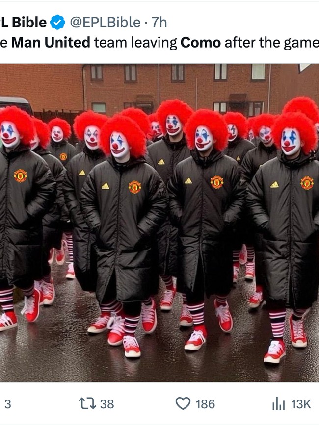 Meme Como Hancurkan Badut Merah MU 4-1 di Liga Champions
