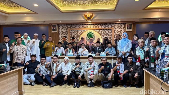 MUI bersama pimpinan ormas Islam hingga tokoh lintas agama berdiskusi membahas rencana konser Andrea Bocelli di Indonesia, di Gedung Pusat MUI, Jakarta, Kamis (22/10/2026).