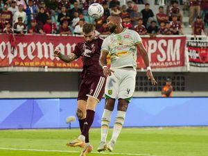 Gol Bunuh Diri Yuran Fernandes Bawa PSM Ungguli Persebaya 1-0