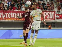 Gol Bunuh Diri Yuran Fernandes Bawa PSM Ungguli Persebaya 1-0