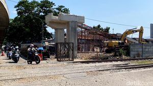 Penampakan Terkini Pembangunan JPO Ciroyom Bandung