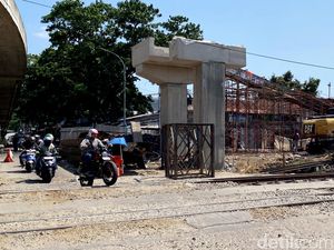 Penampakan Terkini Pembangunan JPO Ciroyom Bandung