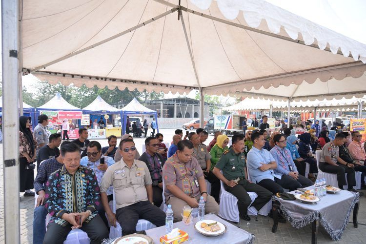 Pemkot Kendari gelar Gerakan Pangan Murah (Foto: dok. Istimewa) Pemkot Kendari gelar Gerakan Pangan Murah (Foto: dok. Istimewa)