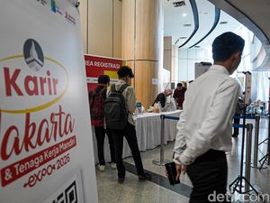 Curhatan Sulitnya Warga Dapat Kerja: Lamaran Tak Dilirik-Terganjal Usia