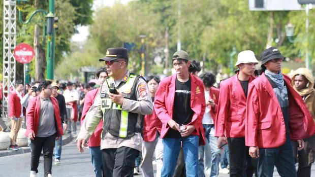 Polisi mengawal aksi mahasiswa di Yogyakarta (dok istimewa)