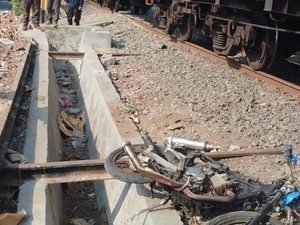 Pemuda di Lampung Tewas Tertemper Kereta Api Usai Terobos Palang Pintu