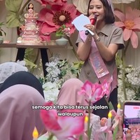 Selain Omara, Prilly juga mendapat kejutan spesial dari para penggemar. Hal tersebut tentunya membuat ulang tahun Prilly semakin berkesan. Foto: Instagram/@prillylatuconsina96