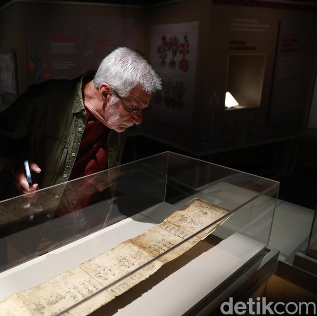 Setelah 186 Tahun, Codex Azcatitlan Kembali Dipamerkan
