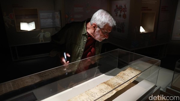 Setelah 186 Tahun, Codex Azcatitlan Kembali Dipamerkan