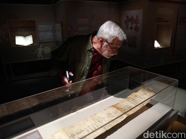 Setelah 186 Tahun, Codex Azcatitlan Kembali Dipamerkan