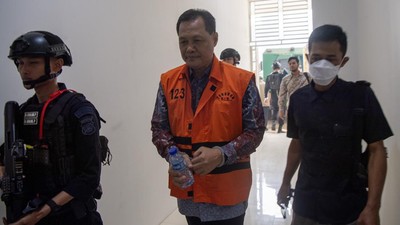 Edison Jalani Sidang Perdana Kasus Dugaan Suap Opini WTP