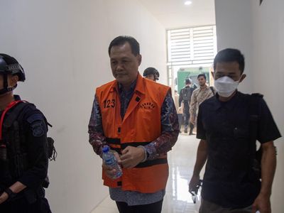 Edison Jalani Sidang Perdana Kasus Dugaan Suap Opini WTP