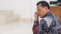 Perkara ini juga menyeret dua terdakwa lainnya, yakni Fika Nur Alawi, Direktur PT Millennium Solusi Abadi (MSA), dan Cory Erin Hardi, staf pemasaran perusahaan tersebut. Keduanya didakwa bersama Edison dalam perkara dugaan suap tersebut. ANTARA FOTO/NOVA WAHYUDI