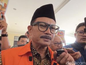 Ekspresi Senyum Walkot Nonaktif Maidi Usai Divonis 5 Tahun Bui