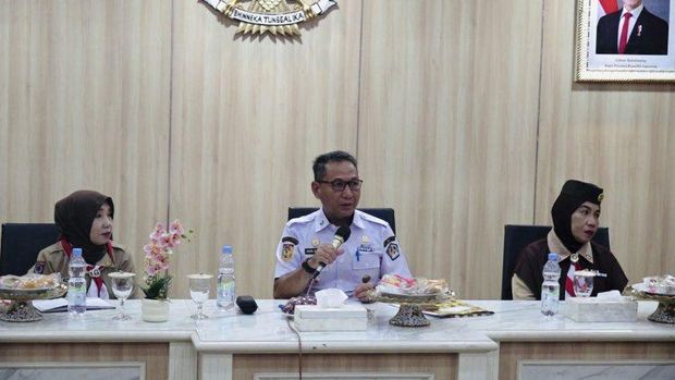 Workshop peningkatan sumber daya manusia (SDM) kepramukaan yang digelar Pemkot Kendari. Workshop peningkatan sumber daya manusia (SDM) kepramukaan yang digelar Pemkot Kendari.