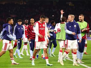 Ajax Vs Atalanta: Paes di Bench, De Godenzonen Menang 2-0
