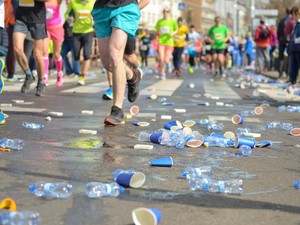 Jangan Diabaikan, Dokter Ungkap Tanda-tanda Kurang Minum Saat Marathon
