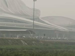 18 Jadwal Penerbangan di Bandara Tjilik Riwut Batal karena Asap Pekat