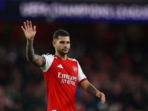 Guimaraes Sampai Susah Tidur Saat Mau Pindah ke Arsenal