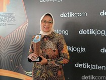 Terima detikJateng-Jogja Awards, Bupati Lilis: Kebanggaan untuk Masyarakat Kebumen