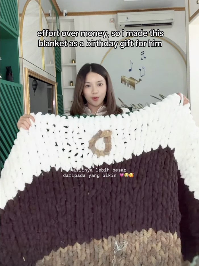 Diva Azzura kasih Na Daehoon surprise dan hadiah.