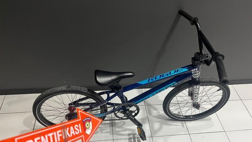 Barang bukti sepeda BMX Polygon Rogue diamankan Polres Klungkung, Klungkung, Bali, Jumat (23/10/2026). (Dok. Humas Polres Klungkung)