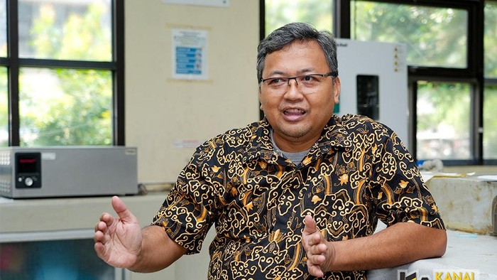 Dr. Yedi Herdiana, peneliti Unpad yang masuk dalam daftar Top 2% Scientists.