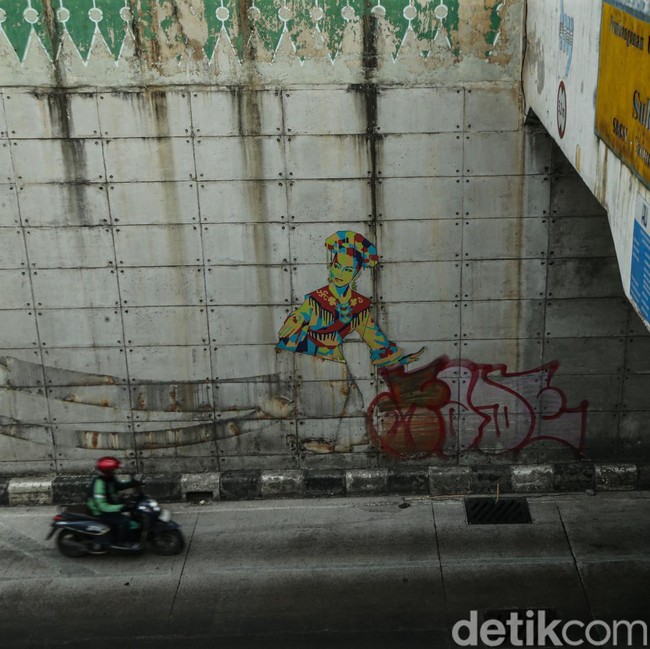 Duh, Plat Ornamen di Underpass Bulak Kapal Bekasi Hilang