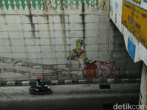 Duh, Plat Ornamen di Underpass Bulak Kapal Bekasi Hilang
