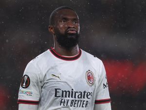Hasil Liga Europa Tadi Malam: Juventus Imbang, Milan Tumbang