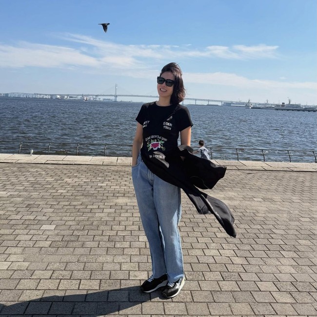 Gaya Busana Son Ye Jin Liburan ke Jepang Dikritik Netizen Kurang Stylish