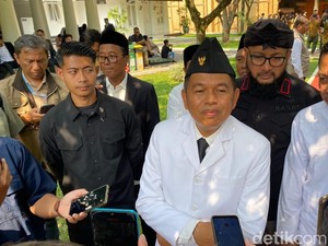 Asep Surya Atmaja Resmi Jadi Bupati Bekasi, Ini Pesan KDM