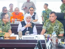 Khofifah-Kepala BNPB Gelar Rakor Penanganan Karhutla di Jatim, Ini Fokusnya